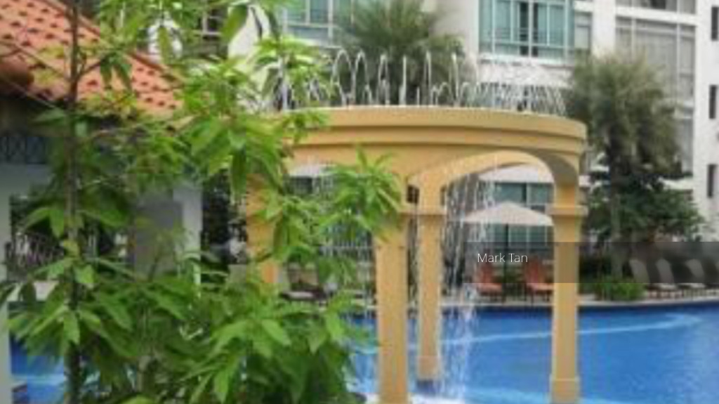 The Lakeshore (D22), Condominium #144236452